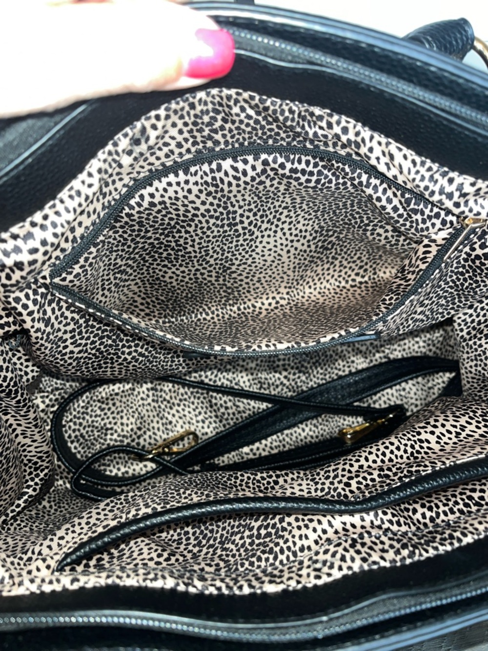 Jessie James Dina Concealed Bag - Black Satchel - Picture 8 of 8